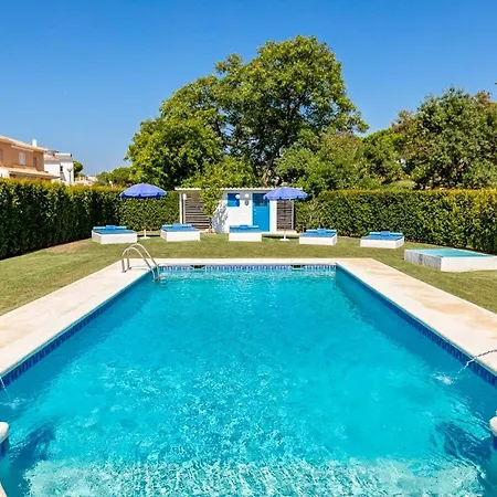 Villa Canada *